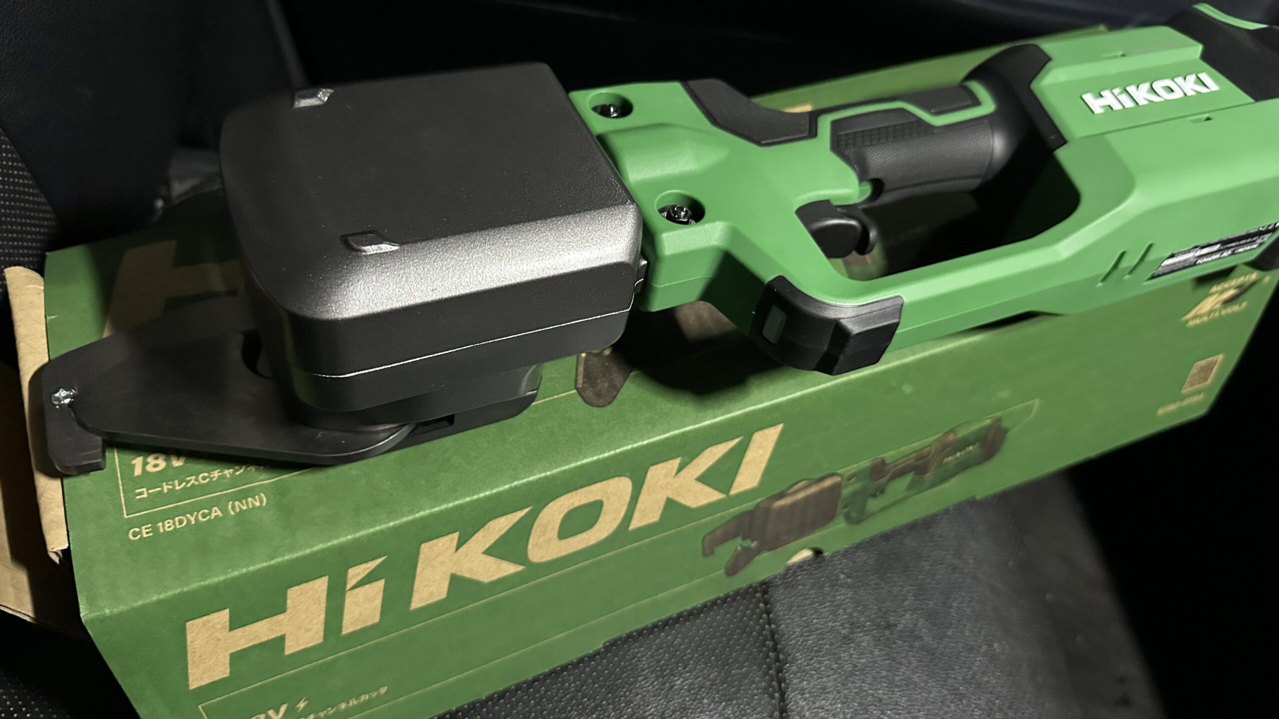 HiKOKI 充電式Cチャンネルカッター CE18DYCA